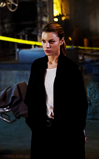 Lauren German NUXyKubq_o