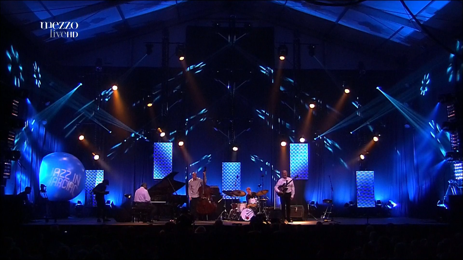 2011 John Scofield Quartet feat. Mulgrew Miller - Jazz in Marciac [HDTV 1080i] 0