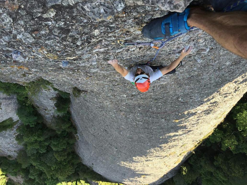 На дне гор. Climbing above.