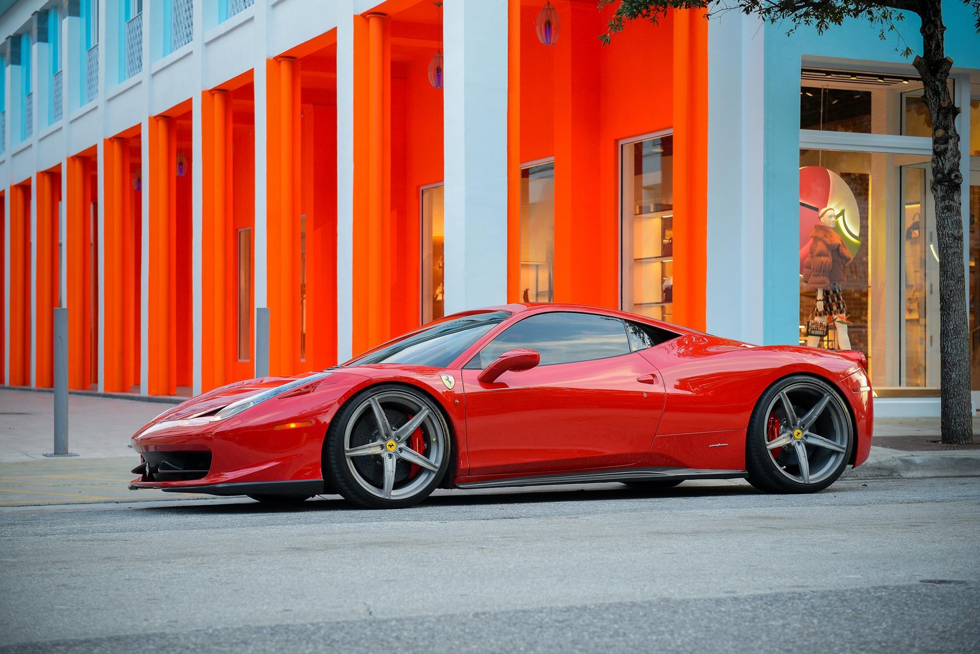 Ferrari 458 Italia оранжевая