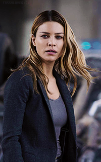 Lauren German C8OgsuUS_o